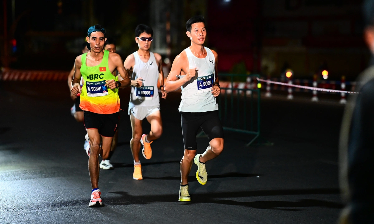 VnExpressマラソンカントー:ダン・クエットが日本人選手を制し優勝