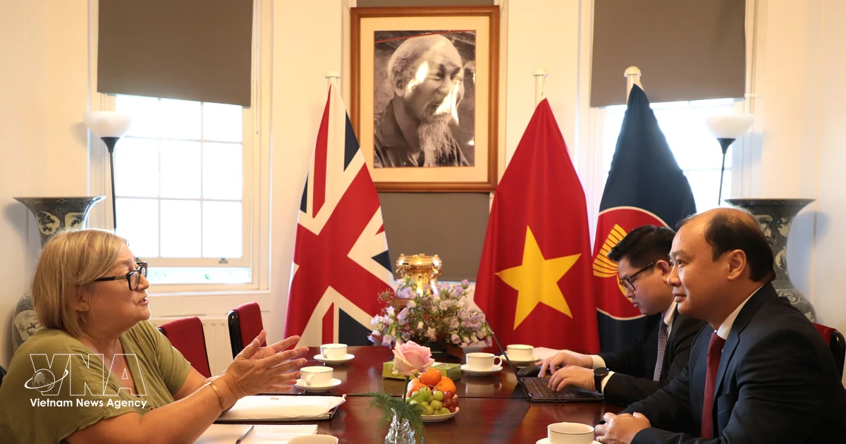 Vietnam, UK Step Up Cooperation in Training, Theoretical Research