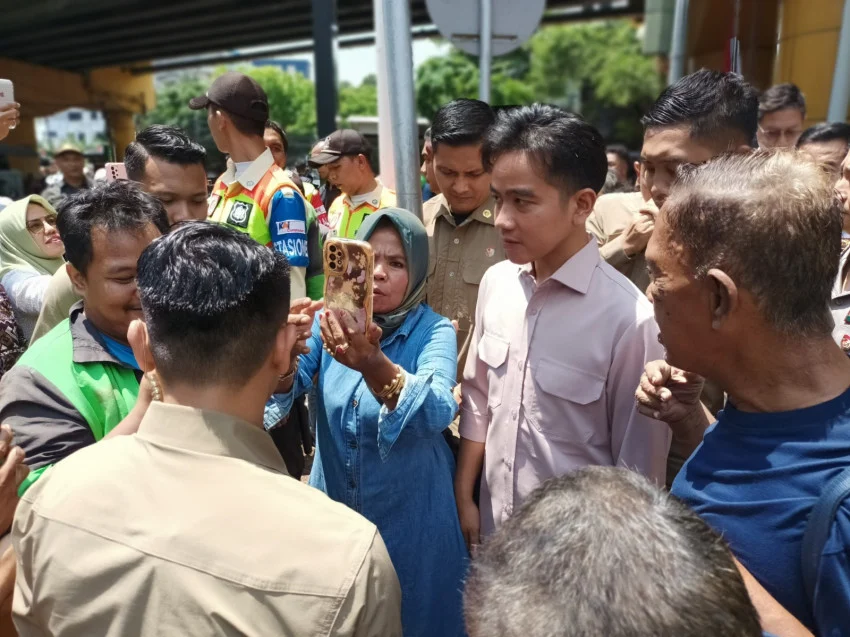 Denny Indrayana Proposes DPD RI Initiate Gibran's Impeachment