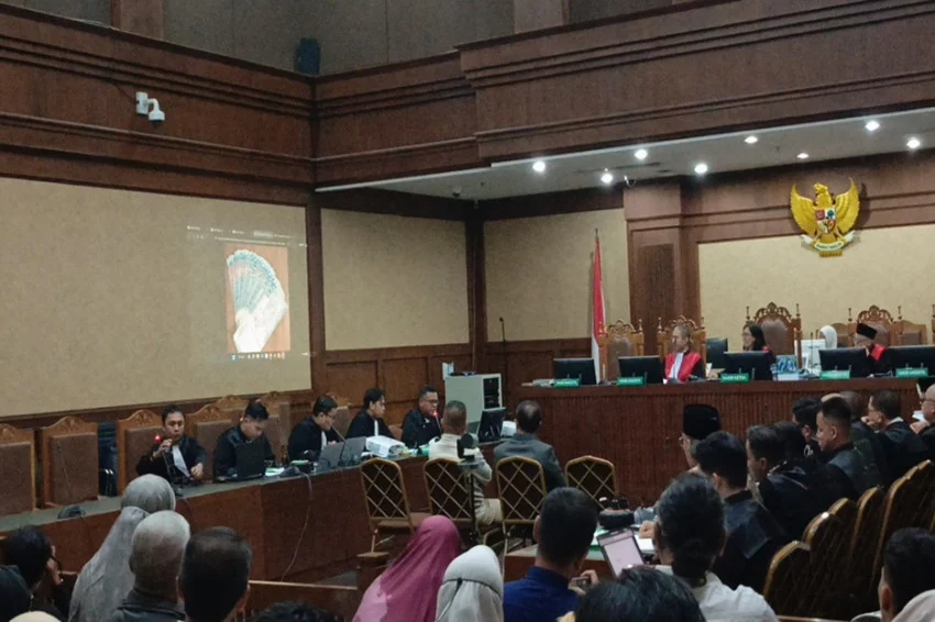 Indonesia: Former Religious Ministry Director General Admits Receiving Money in Hajj Quota Trial
