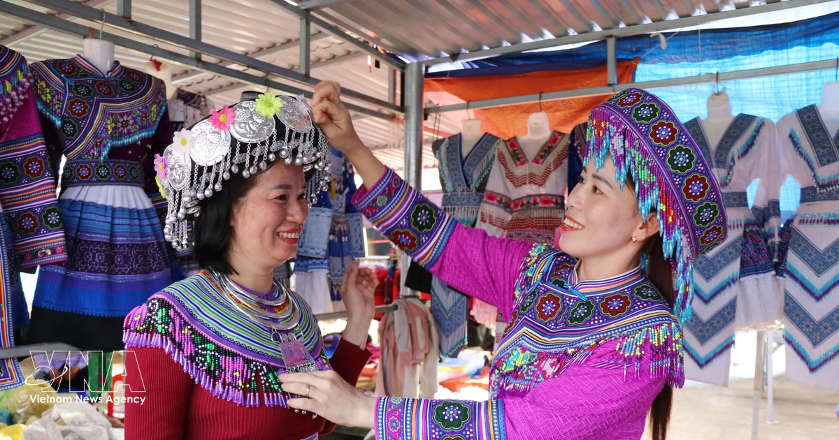 Dak R’mang Market: A Hub for Preserving Mong Cultural Identity in Central Highlands
