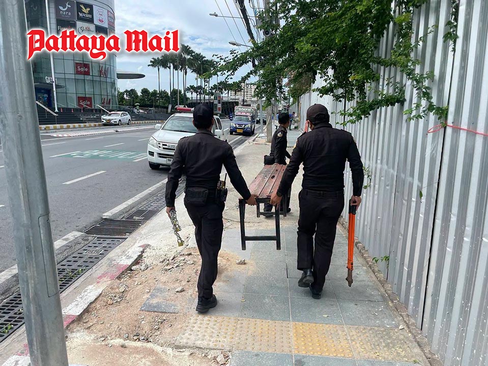 Pattaya Officials Clear Footpaths of Obstructions, Remove Benches