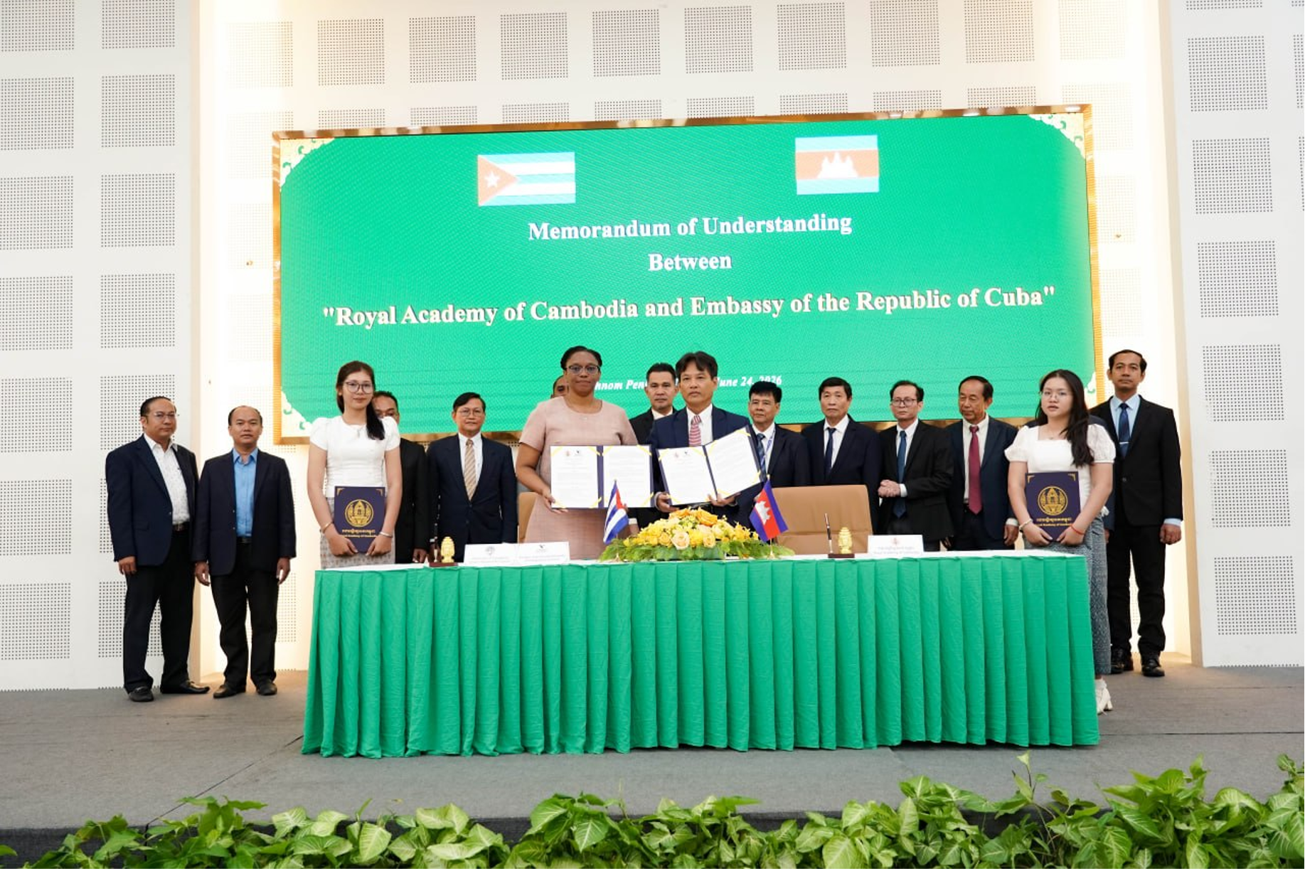 カンボジア王立アカデミーがキューバの大学と研究MOUを締結