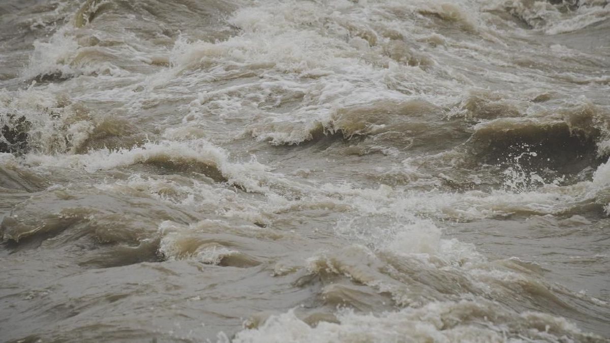 Student Swept Away by Floodwaters in Buleleng, Bali