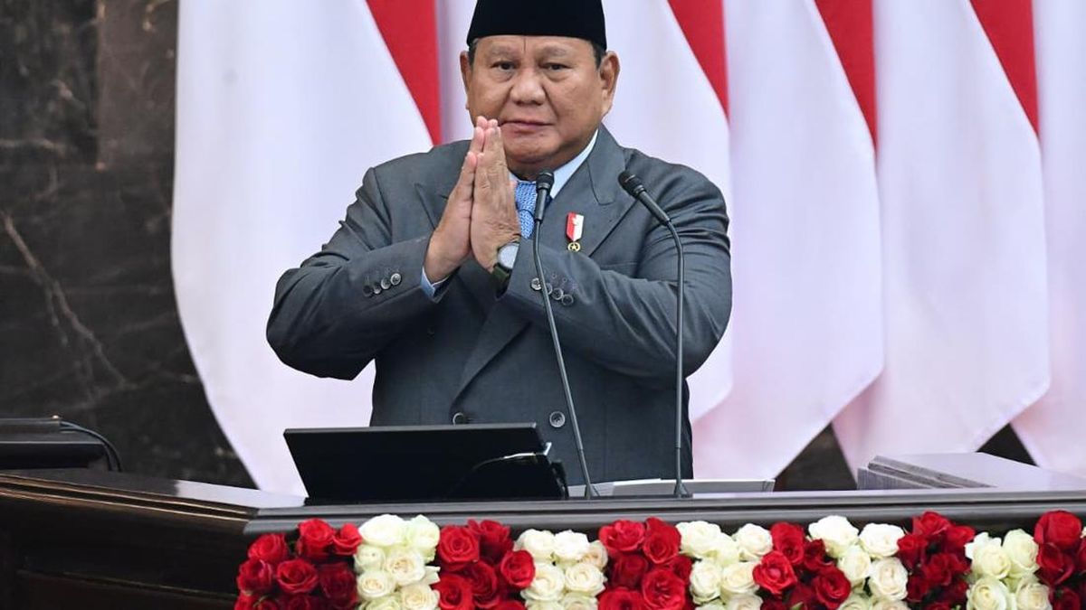プラボウォ大統領、国民代表8名を国会合同会議に招き、政策成果を強調