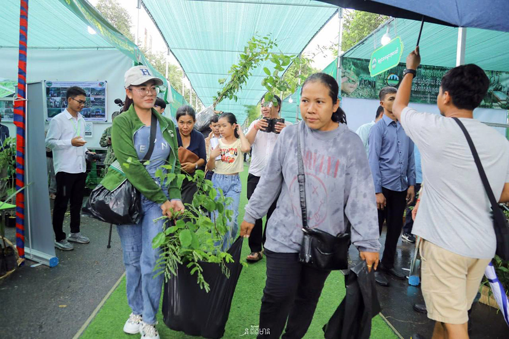 Cambodia's Ministry of Environment to Distribute Free Seedlings to Citizens via 'Green Sprout' Campaign
