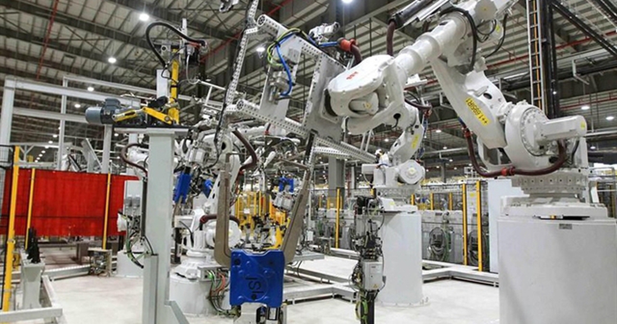 Vietnam's Robotics Market Poised for Double-Digit Growth Amid Smart Factory Push