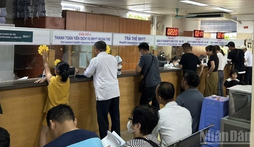 Vietnam Aims for 100% National Health Insurance Coverage by 2030