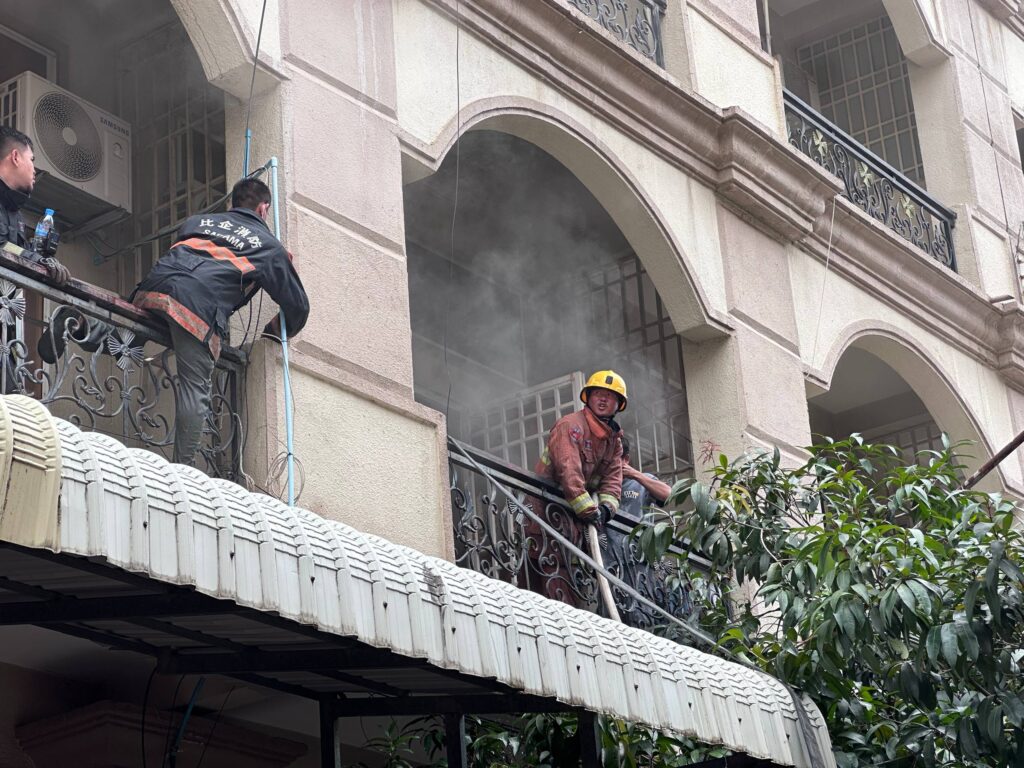 Phnom Penh Electronic Goods Warehouse Fire Caused by Unattended Incense