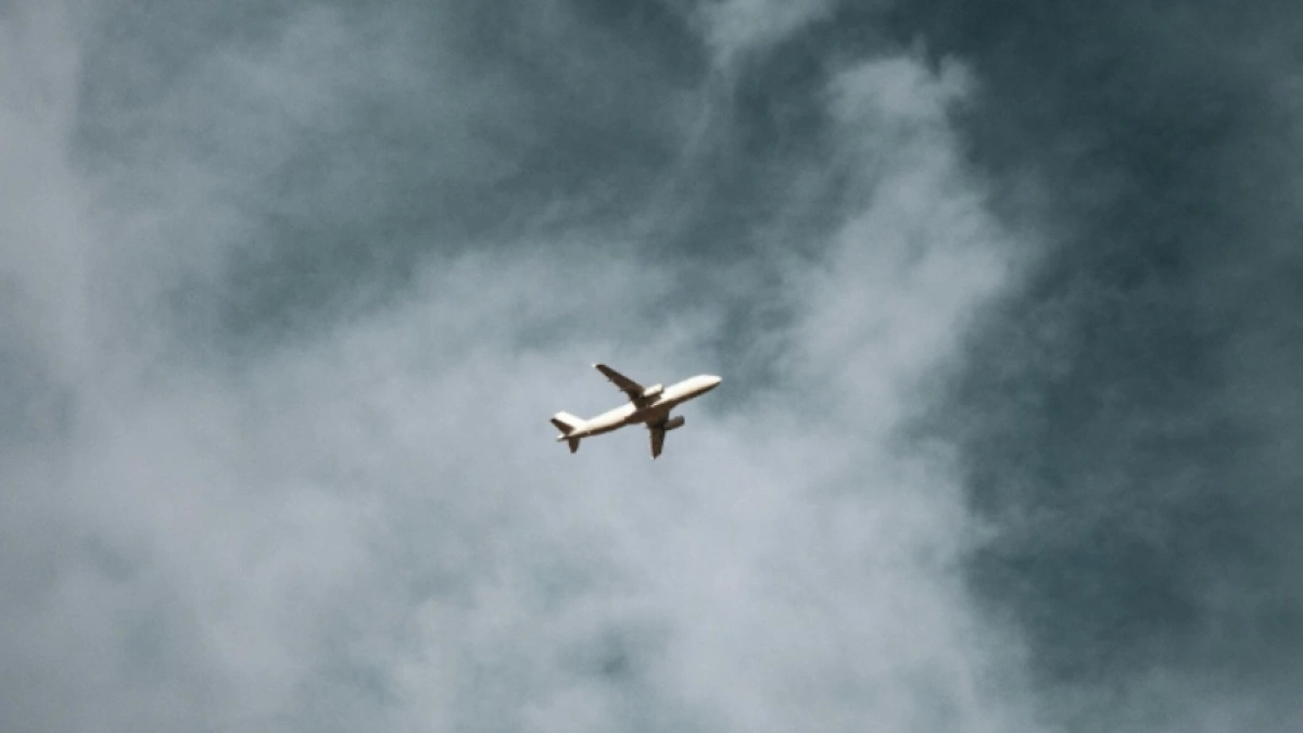 Indonesia Forest Fires Disrupt Over 1,300 Flights, Causing Major Air Travel Delays