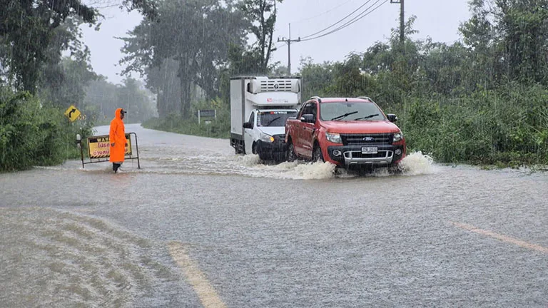 Flash Flood in Buriram, Thailand Submerges 1 Km of Main Road