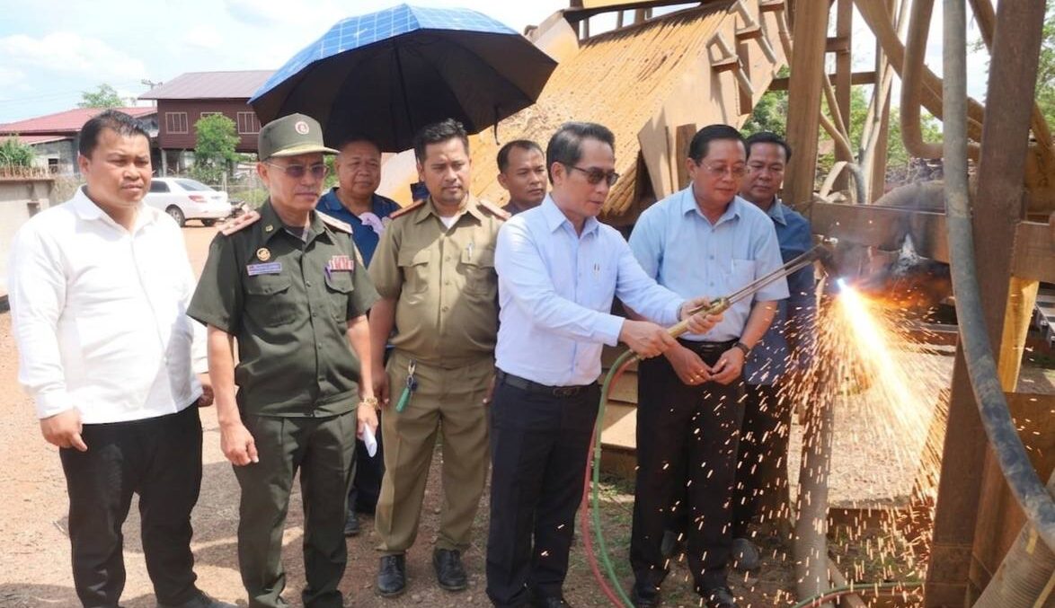 Authorities Destroy Illegal Gold Mining Equipment in Savannakhet