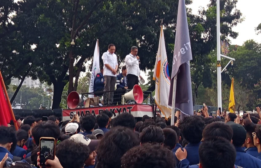 Student Protesters Demand Reforms, Special Assistant Pledges to Convey Demands