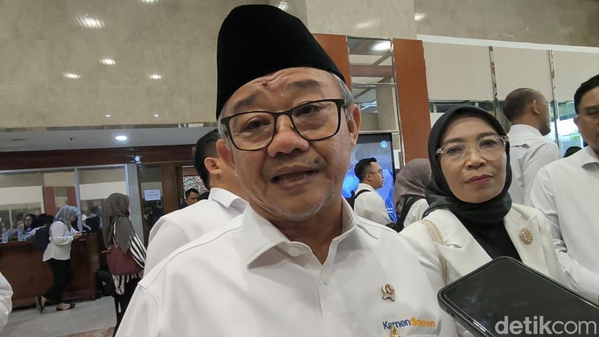 Indonesia Allows BOS Funds for Non-ASN Teacher Salaries