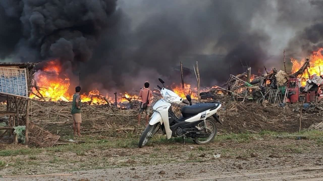 Military jets and Y-12 bomb Pan Nilar IDP camp in Ponnagyun, killing one young woman and injuring over 20 including health workers