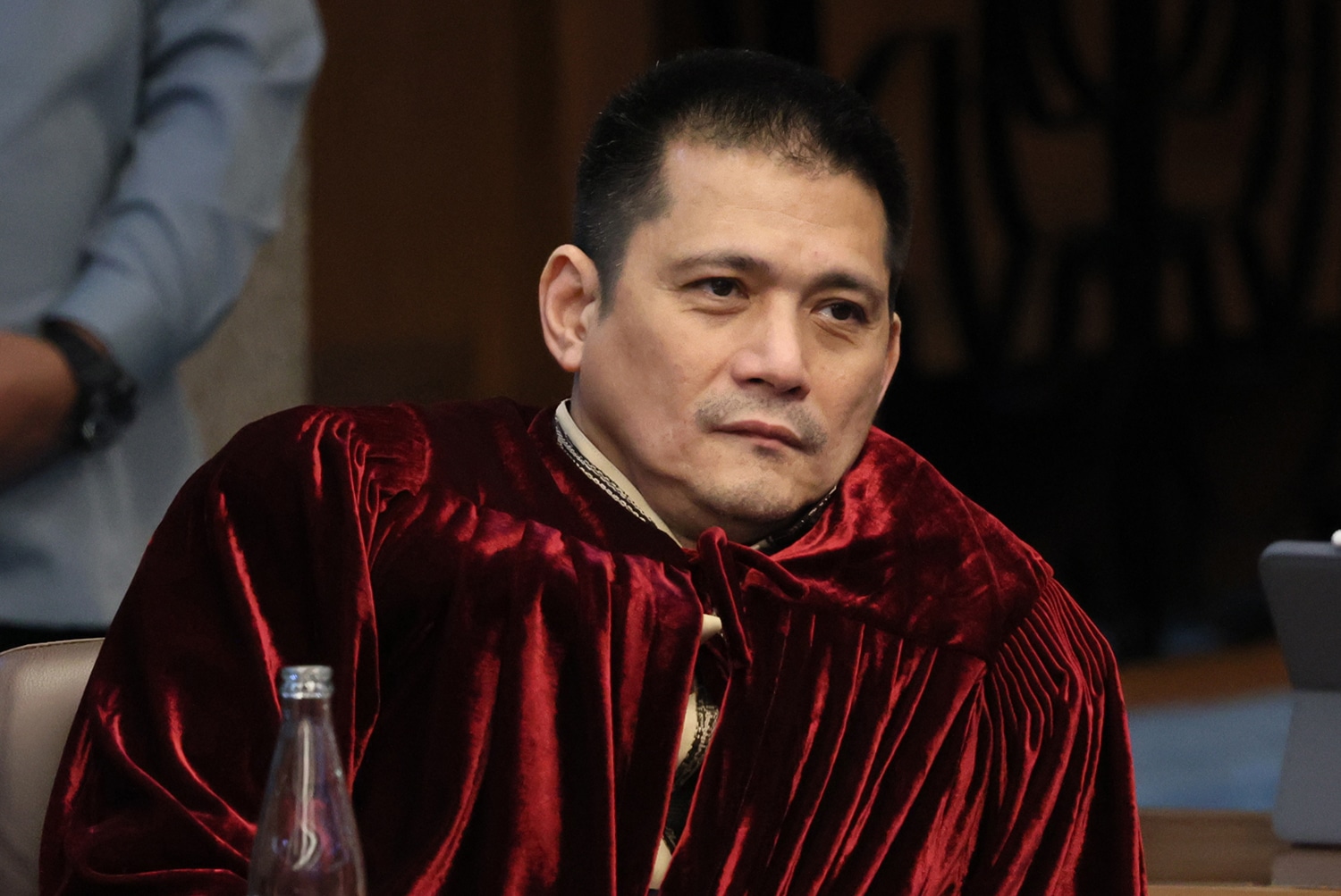パディヤ上院議員、捜査官の召喚を無視か デラ・ローサ議員「逃亡」事件