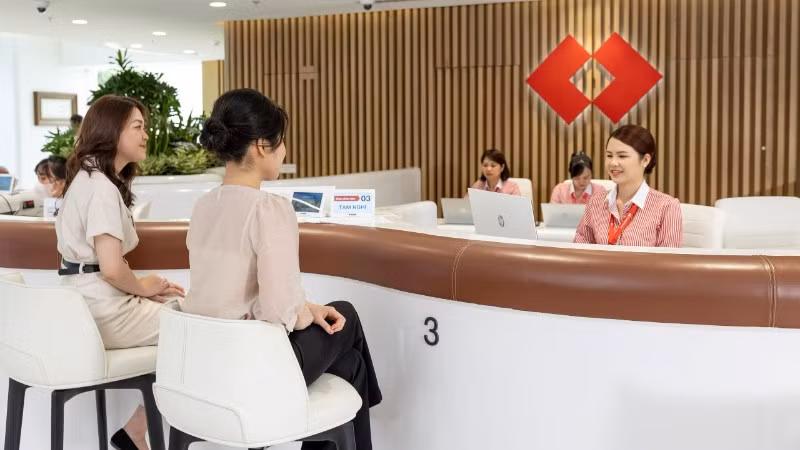 Techcombank Posts 22.5% Half-Year Growth, Records Highest Ever Q2 Profit