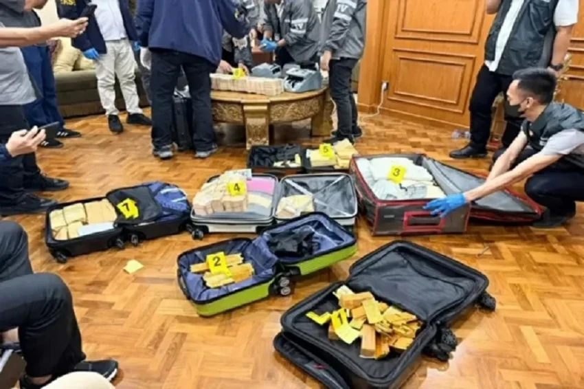 Indonesian Prosecutors to Prove Legality of 74kg Gold in Corruption Case in Court