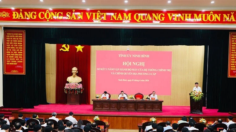 Ninh Bình、地方行政・政治システム1年運用を評価