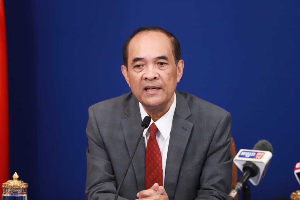 カンボジア大使館、日経アジアの論評に反論 民主主義・経済発展巡り