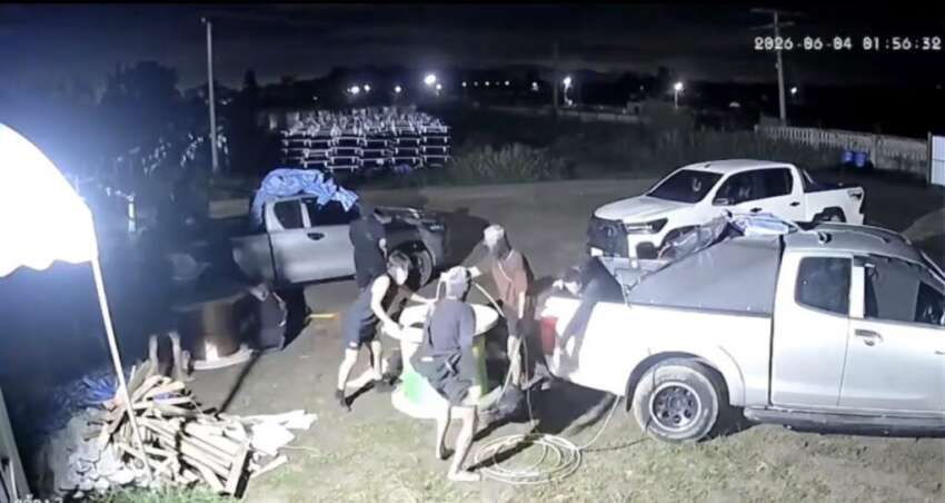 Four members of Myanmar robbery gang arrested in Chonburi, Thailand, for tying up security guard and stealing electrical cables worth 600,000 baht; leader still at large