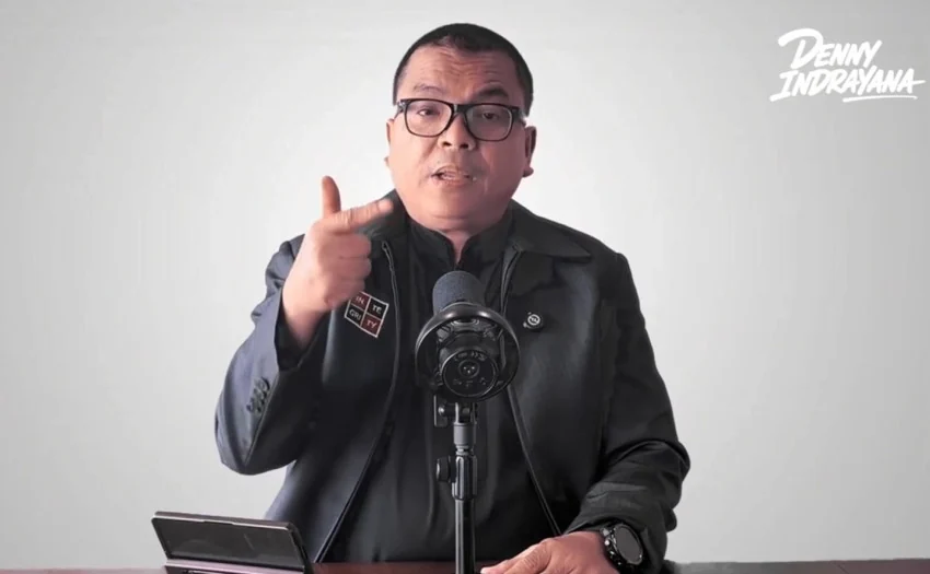 Denny Indrayana Urges Gibran to Resign