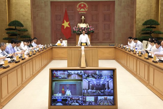 Deputy PM Dũng urges faster disbursement of public investment for science and technology