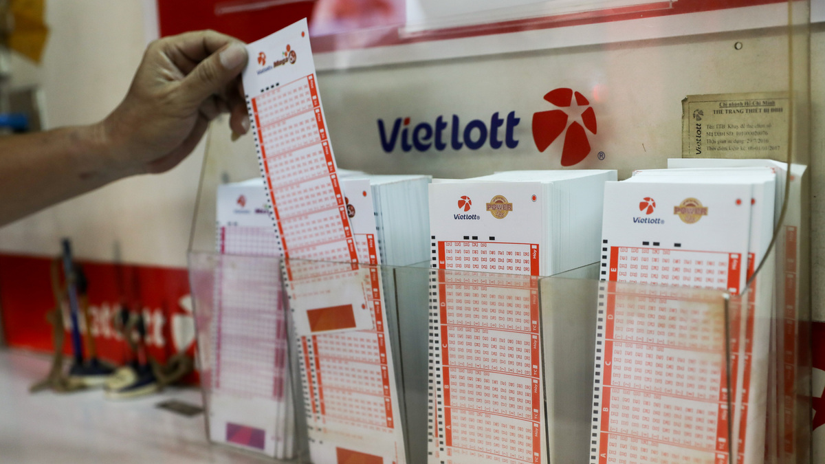 Vietlott Awards Over 31 Billion VND Jackpot to One Lucky Customer