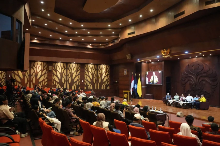 Indonesian Ulema Council Warns Against Same-Sex Relations as 'Outside Religious Nature'