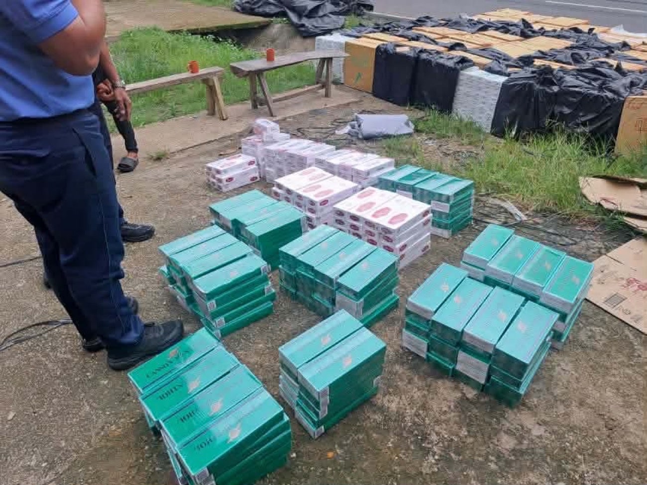 P6.2M Smuggled Cigarettes Seized in Zamboanga del Norte Checkpoint, Driver Arrested