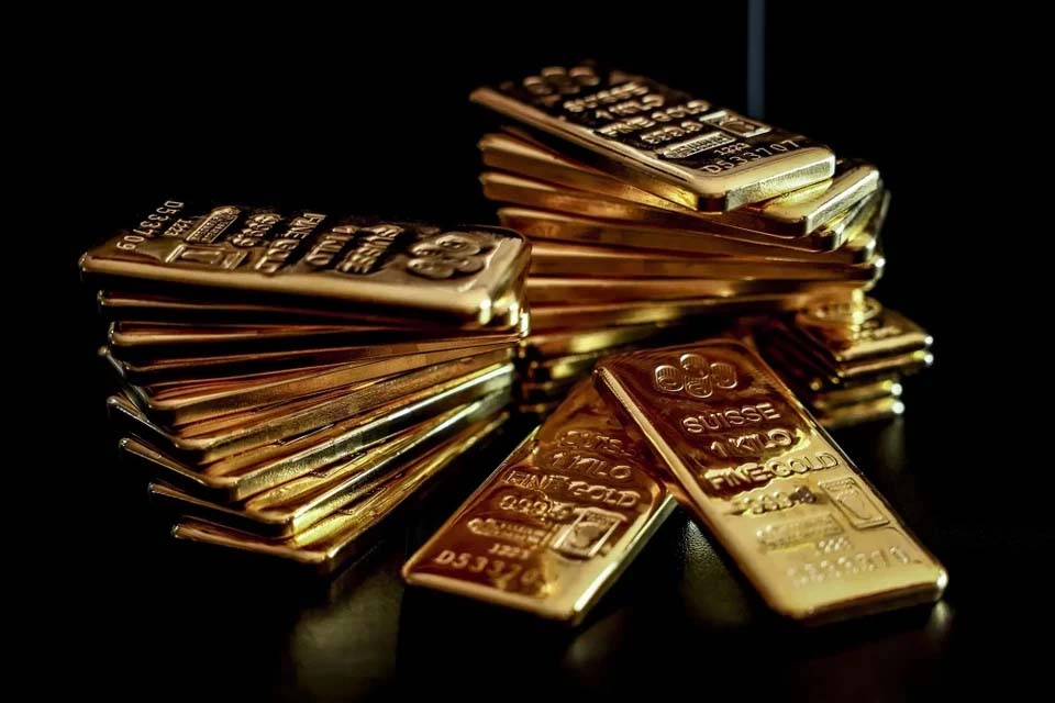 Thai Gold Prices Plummet 1,700 Baht Amid Global Sell-off