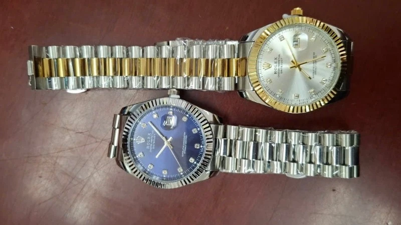 Over 5,000 Counterfeit Luxury Goods Seized at Moc Bai Border