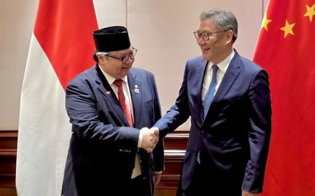 Indonesia Pushes for Immediate Implementation of 30 China MoUs Worth Rp37.1 Trillion