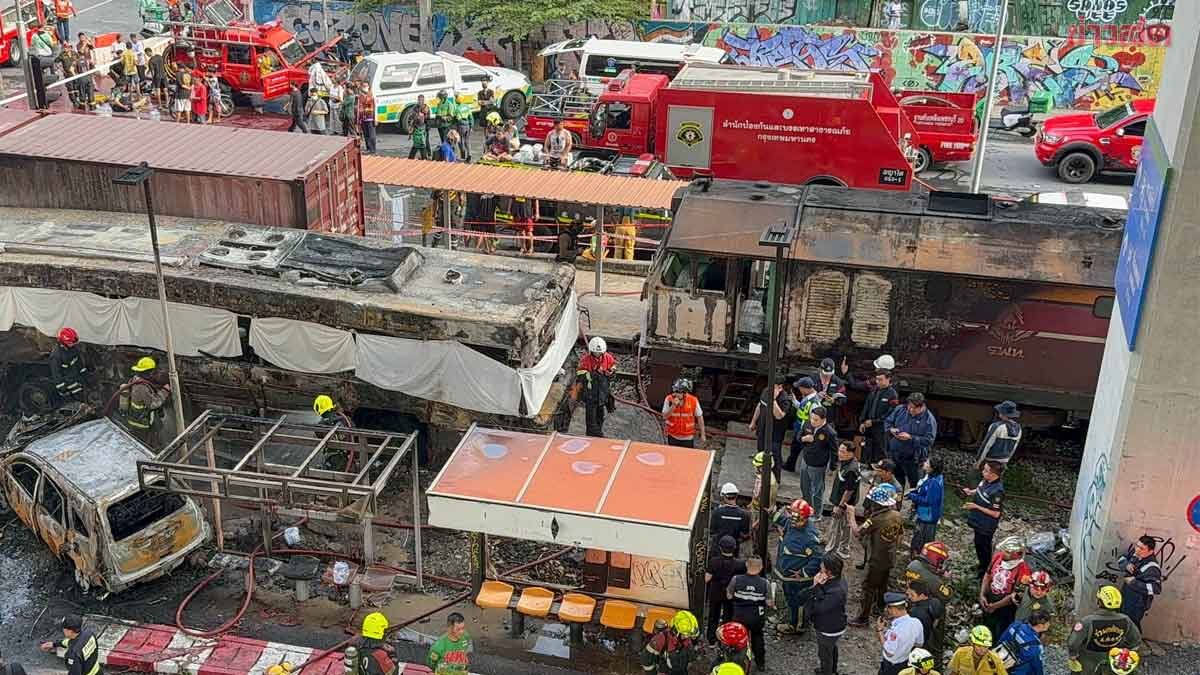 Train-Bus Collision in Bangkok Leaves 8 Dead and 32 Injured; Ministry of Transport Orders Full Investigation
