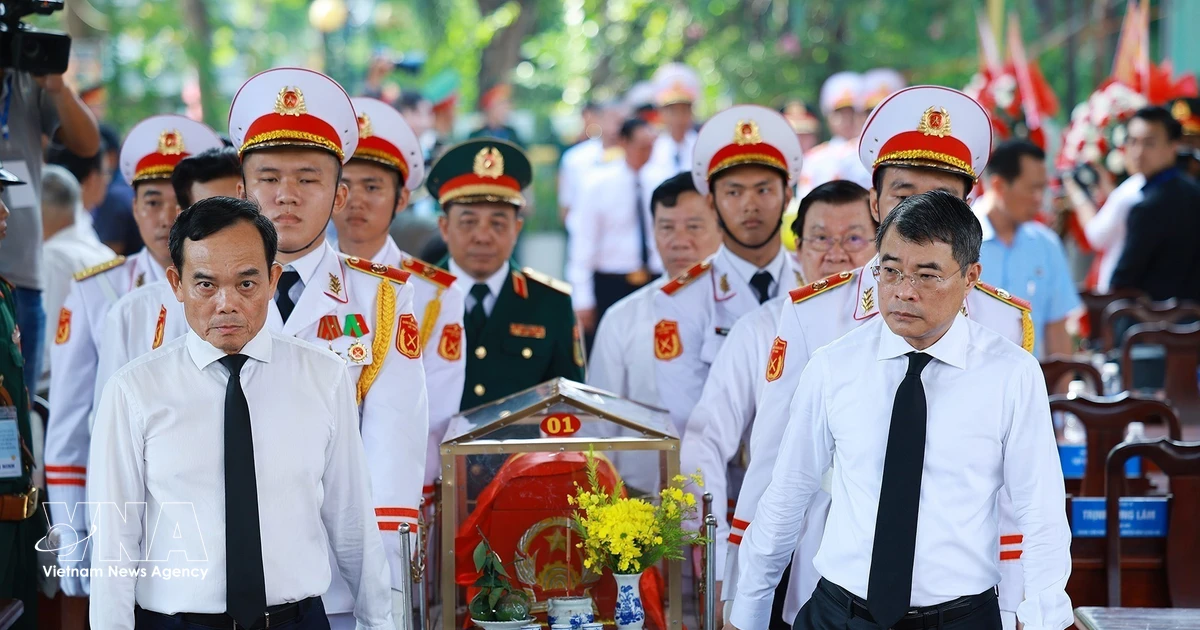 ホーチミン市で戦没者遺骨収集式典、首相が追悼