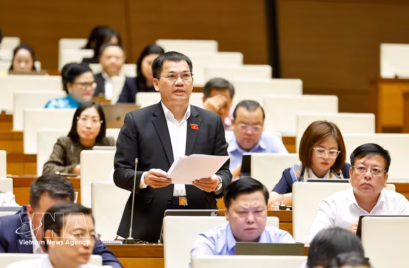 Vietnam Explores New Growth Axes Through Marine Resource Development