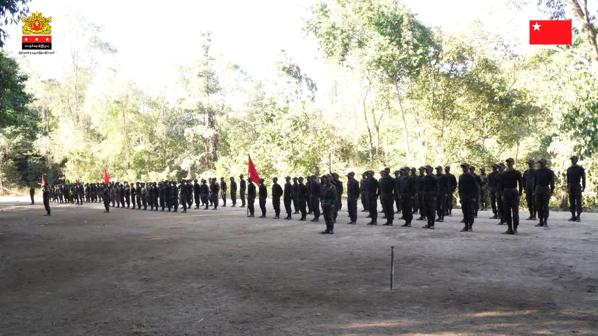 戦犯容疑のない捕虜16名、自らの意思で人民防衛軍兵士に