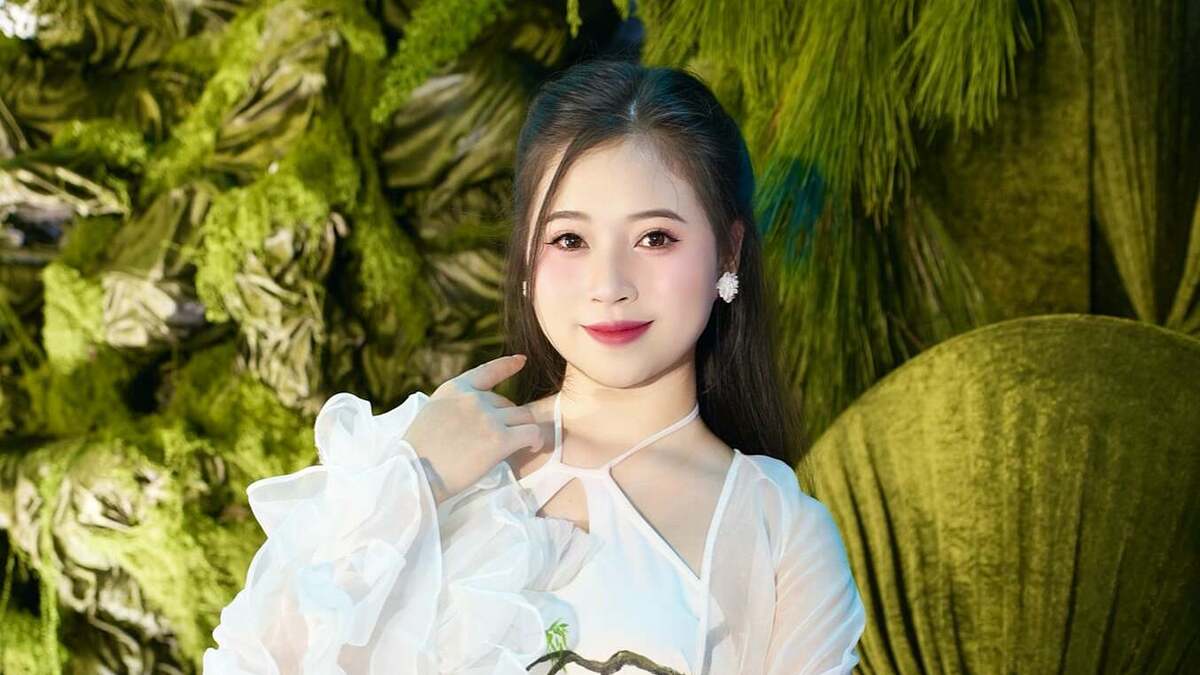 From Stable Job to Top Graduate: Bac Ninh Woman Excels in Theater Arts