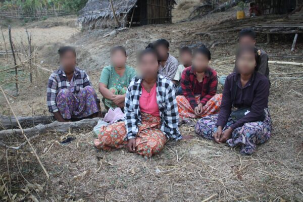 ミャンマー軍、ラカイン州の村で70人超殺害か 遺族らが証言