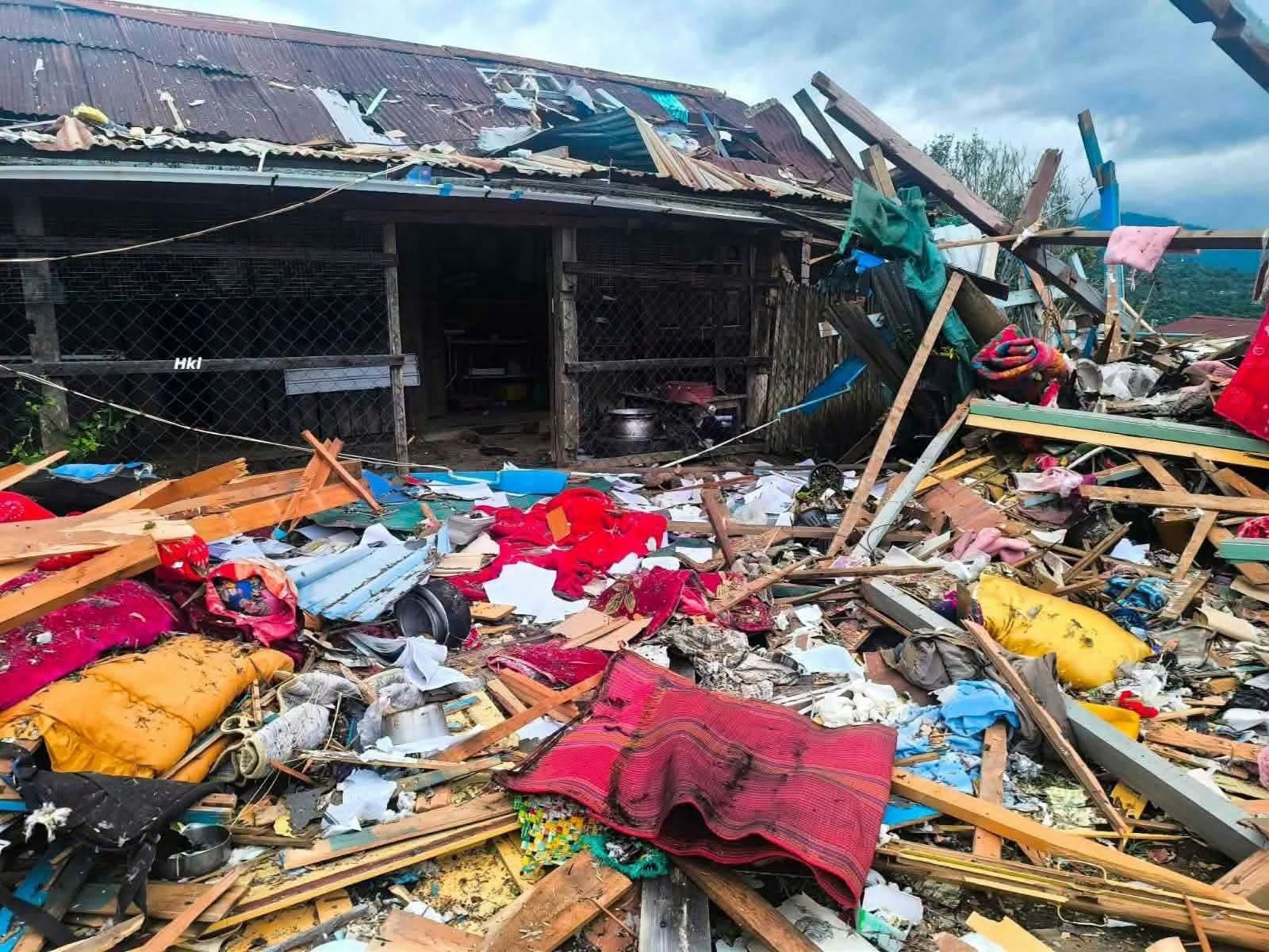 ミャンマー、ミャンマー軍の空爆で女性死亡、家屋10軒以上損壊
