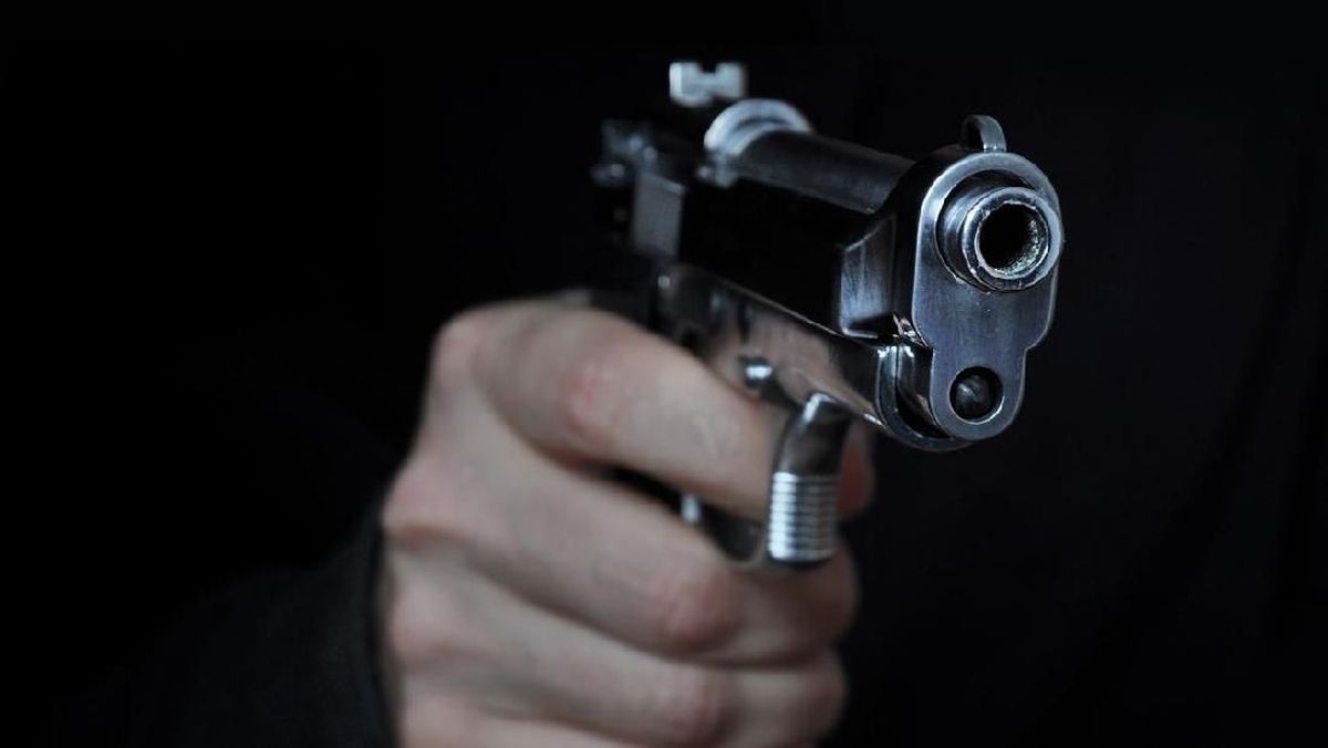 Police Officer's Wife Allegedly Commits Suicide in Medan