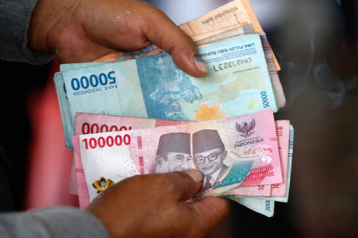 借金で回るインドネシア経済、迫り来る「債務の壁」の衝撃