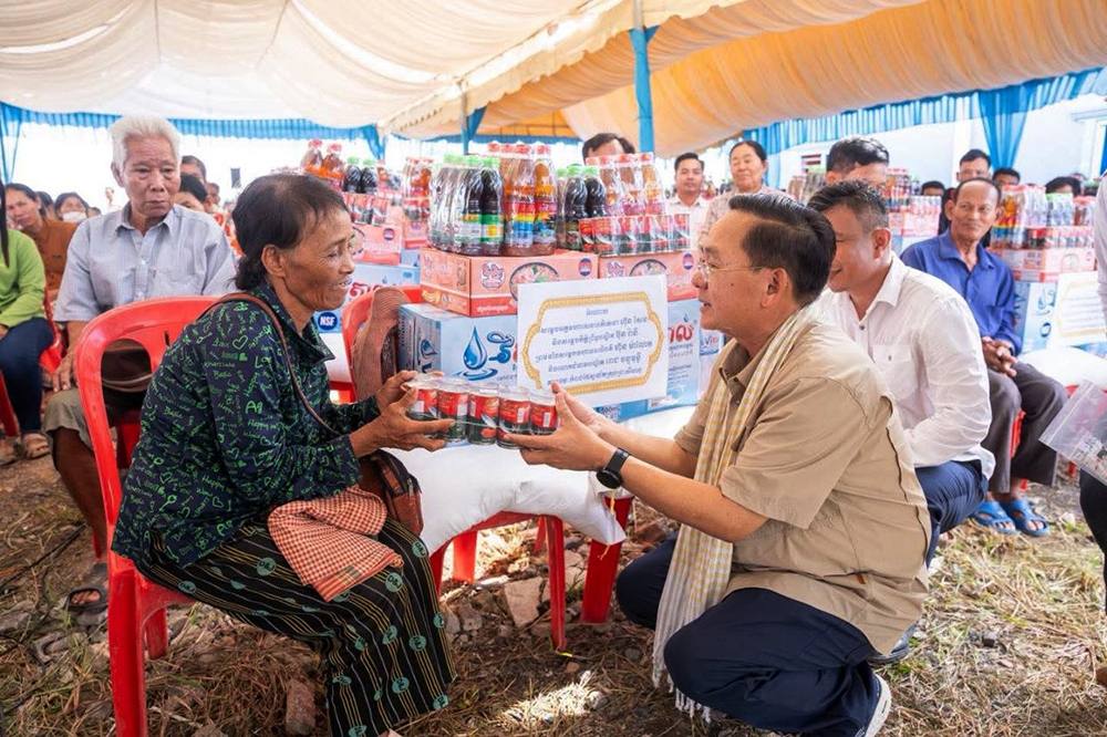 Relief Supplies Distributed to Over 500 Flood-Hit Families in Northwestern Cambodia
