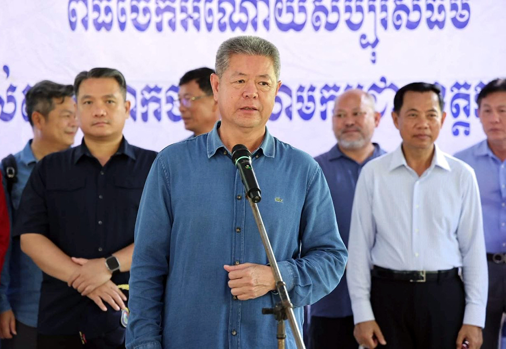 Cambodia Distributes Aid to 186 Flood-Affected Families
