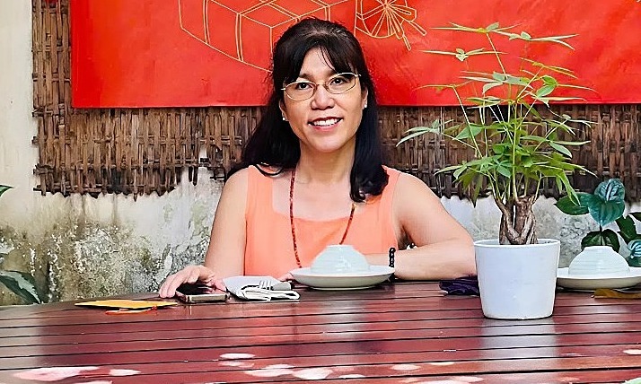 Vietnamese woman quits $7,700-a-month job to open vegetarian restaurant