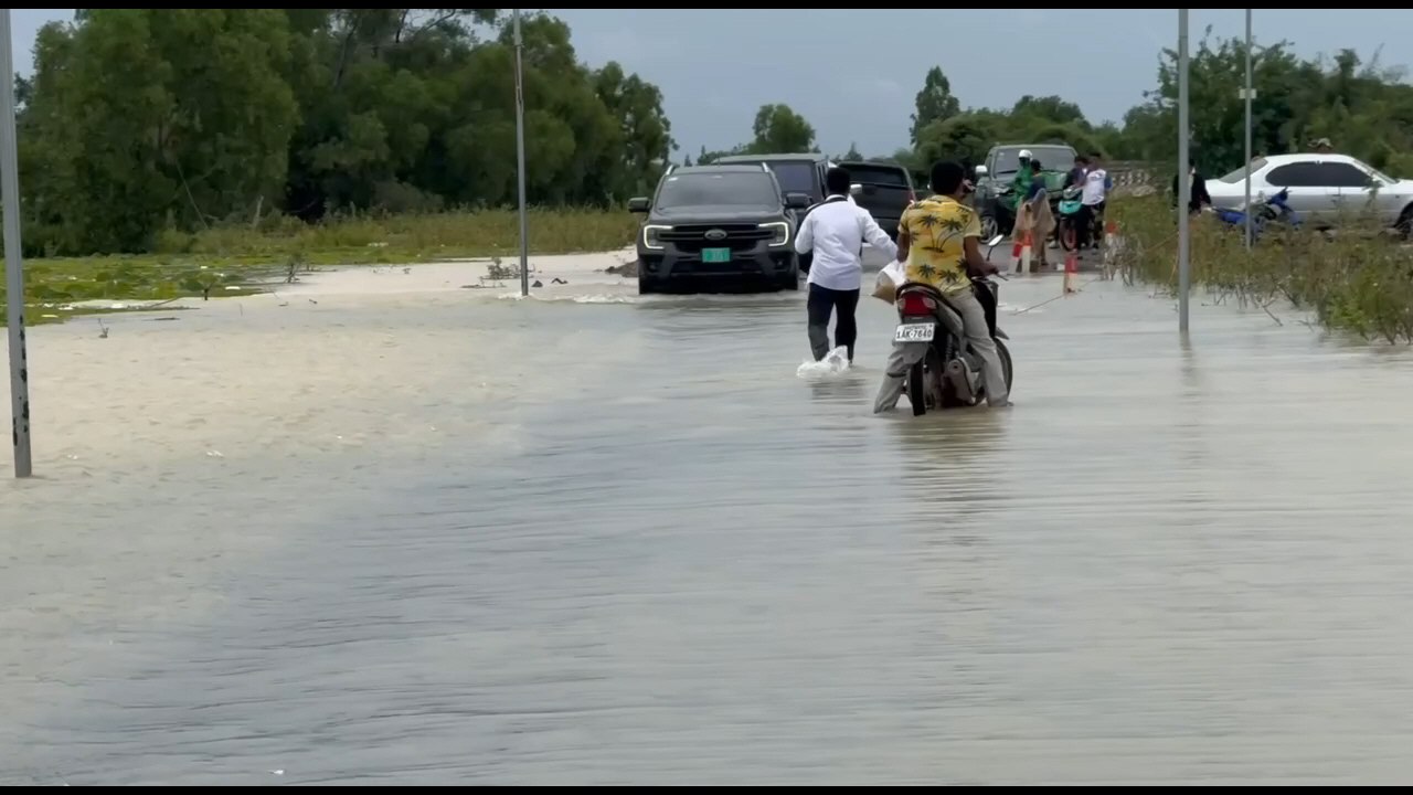 Rainy Season Floods Temporarily Disrupt Access to Referral Hospital in Banteay Meanchey