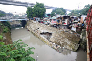 Marcos Orders Strict Enforcement of No-Build Zones Amid Flood Crisis