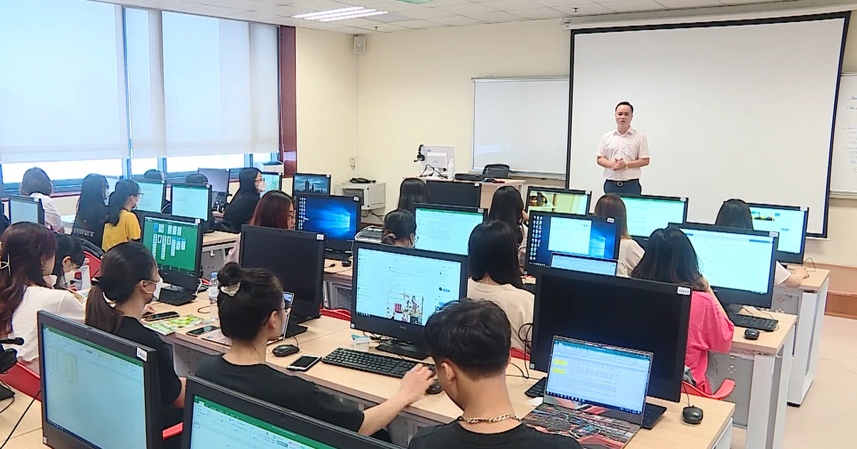 Vietnam's Ministry of Education Plans University Restructuring, Reducing 5 Universities and 12 Vocational Schools