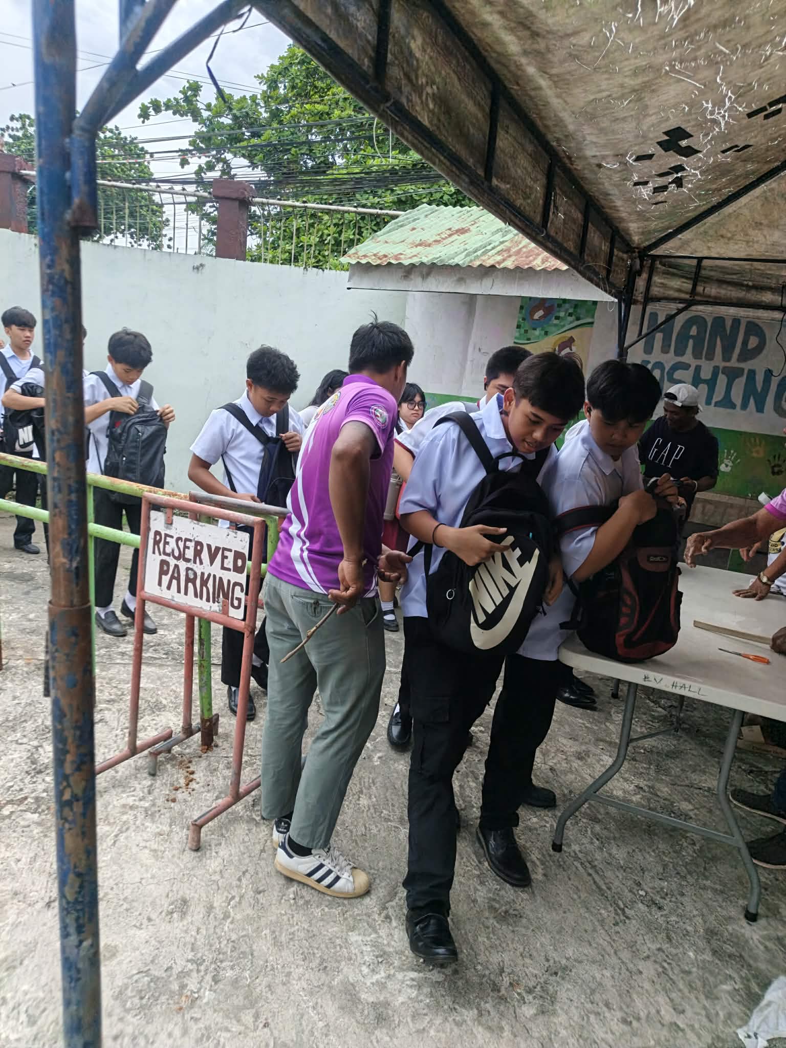 PNP Backs Mandatory Bag Checks in Schools Amid Security Concerns