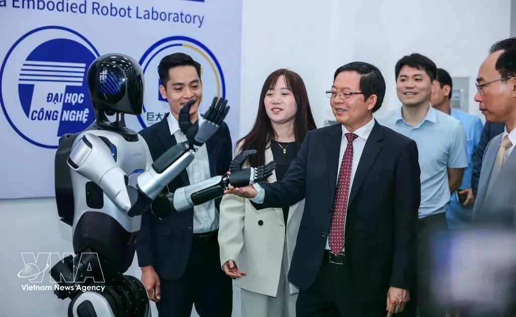 ベトナム国立大学、AI・技術開発のハブへ アジアトップ100目標